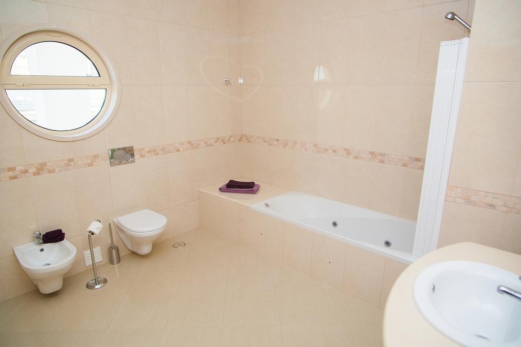 Sea View Penthouse In Albufeira Apartment Phòng bức ảnh